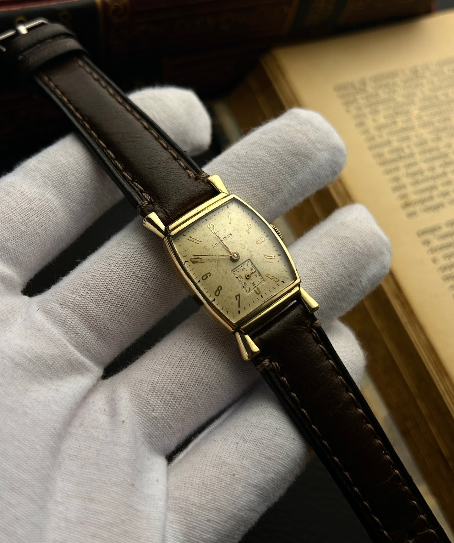 Longines Tank Tonneau – Década de 1940