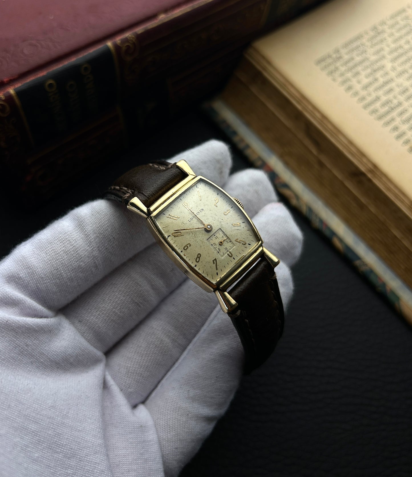 Longines Tank Tonneau – Década de 1940