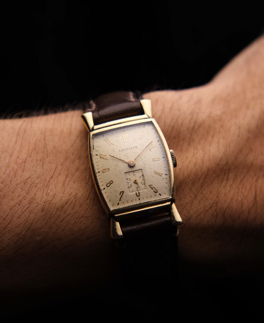 Longines Tank Tonneau – Década de 1940